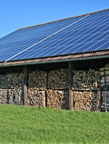 As the demand for renewable energy continues to grow, homeowners are looking for smarter ways to manage electricity while reducing energy costs and dependence on traditional power grids. Zendure has established itself as an innovative brand in the clean energy sector by developing advanced home energy storage systems and plug-and-play solar solutions that make sustainable living more practical than ever. Combining intelligent technology with user-friendly design, Zendure helps households maximize solar energy, improve energy efficiency, and prepare for a more sustainable future.