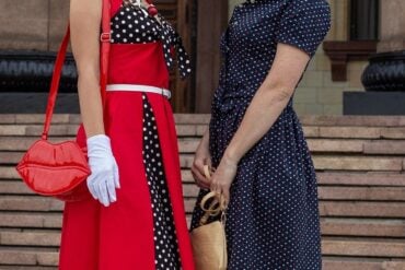 W świecie mody online znalezienie sklepu łączącego eleganckie style, ubrania na co dzień i propozycje dla rodzin może być wyzwaniem. Właśnie tu wkracza Lejdi.pl – polski butik internetowy oferujący szeroki wybór odzieży, akcesoriów i odzieży okazjonalnej dla kobiet i dzieci.