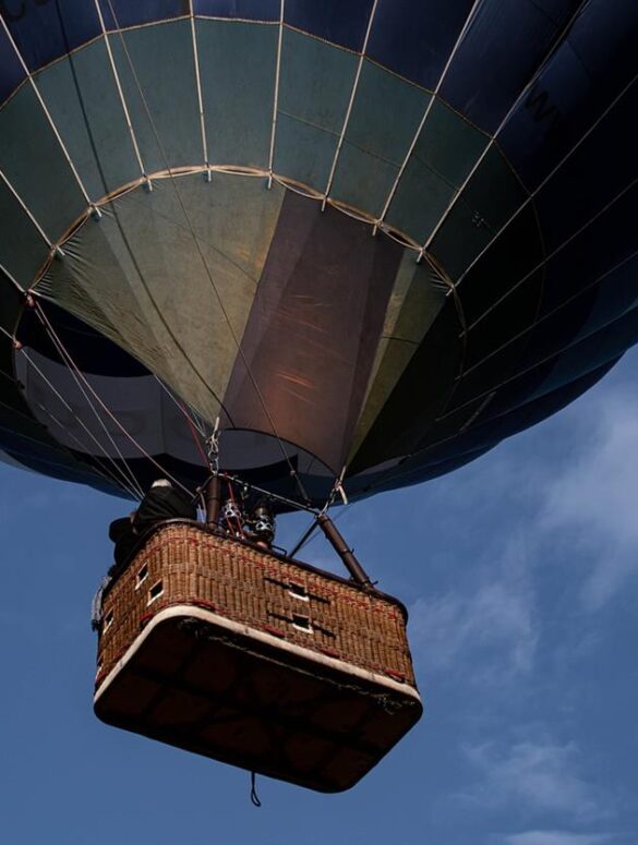 Embarking on your first hot air balloon flight with Virgin Balloon Flights is an experience like no other. As the UK's leading provider of hot air balloon adventures, Virgin Balloon Flights offers an unparalleled opportunity to float gracefully above the picturesque landscapes of Britain. Whether you're marking a special occasion or simply seeking an unforgettable adventure, here’s a guide to what you can expect on your maiden voyage into the skies.