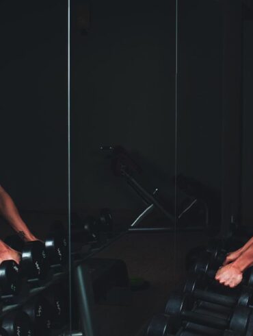 SportService to sklep internetowy stworzony z myślą o osobach, które chcą robić zakupy szybko, wygodnie i bez ograniczeń. Zgodnie z hasłem przewodnim — „SportService – więcej niż sport” — marka wykracza daleko poza typowy sprzęt sportowy, oferując szeroki asortyment produktów codziennego użytku. Od akcesoriów fitness i akcesoriów rowerowych, przez organizery do domu, meble ogrodowe, artykuły dziecięce i dla zwierząt, po dekoracje sezonowe, SportService łączy wiele kategorii w jednym miejscu. To wygodne rozwiązanie dla nowoczesnych klientów, którzy preferują przemyślane zakupy i praktyczne produkty.