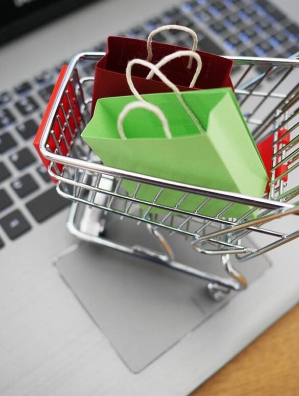 Nel mondo frenetico di oggi, dove lo stile incontra la funzionalità, trovare il giusto equilibrio tra qualità e convenienza nell’arredamento della casa e nei prodotti lifestyle è essenziale. Che tu stia cercando di migliorare il tuo soggiorno, rinfrescare la tua cucina o aggiungere un tocco di eleganza al tuo spazio esterno, Costway è diventato un nome leader nell'offrire soluzioni di alta qualità ed economiche. Conosciuto per una vasta selezione di prodotti eleganti e funzionali, Costway si è ritagliato una nicchia come rivenditore online affidabile che offre un'esperienza di acquisto senza soluzione di continuità. Questa guida definitiva ti condurrà attraverso i punti salienti delle offerte di Costway e ti mostrerà come i loro prodotti possono trasformare il tuo spazio abitativo in una miscela di comodità moderna, design senza tempo e lusso accessibile. Con influenze di rinomate tradizioni di design come quelle italiane, Costway porta un perfetto mix di stile e praticità nelle case di tutto il mondo.