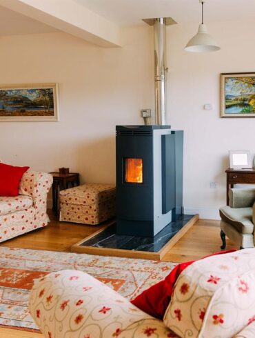 I en tid där bekvämlighet och kvalitet är av största vikt har GASOLTUBEN växt fram som en föregångare på Sveriges onlinemarknad för gasprodukter. Sedan starten har GASOLTUBEN konsekvent satt riktmärken i branschen genom att erbjuda ett brett utbud av gasprodukter, från gasolflaskor till gasolgrillar och spisar. Den här artikeln fördjupar sig i hur GASOLTUBEN har etablerat sig som en marknadsledare och ett pålitligt namn inom den svenska gasproduktsektorn.