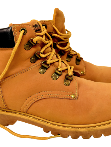 For over 70 years, Palladium boots have stood as a symbol of enduring strength, timeless style, and unshakable resilience. Originally forged for the toughest of tasks, these boots have evolved from military utility to streetwear icon, capturing the imagination of adventurers, dreamers, and trendsetters around the world. The journey of Palladium boots—from their humble beginnings as military footwear to their current status as a global fashion statement—is a testament to the power of adaptability, design, and purpose.