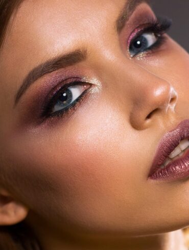 In the world of luxury skincare, few brands manage to fuse science and soul quite like EviDenS de Beauté. Born from a love story and refined by cutting-edge Japanese technology, EviDenS de Beauté is more than just a beauty brand — it is a celebration of timeless love, elegance, and innovation. At its heart lies a unique vision: to craft skincare that delivers exceptional performance while evoking deep emotional connection.