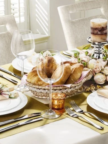 The art of table setting is one of the most underrated aspects of home entertaining. Whether you're hosting an intimate dinner for two or a formal gathering of twelve, the right dinnerware can transform an ordinary meal into a memorable occasion. The foundation of any beautiful table begins with selecting quality dishes that reflect both your personal style and the occasion at hand. Creating an elegant table setting requires attention to detail, from the placement of each piece to the cohesion of your overall design scheme. Premium dinnerware serves as the centerpiece of this composition, anchoring everything from napkin placement to glassware arrangement. When you invest in well-crafted pieces, every meal becomes an opportunity to celebrate the simple pleasure of dining together.