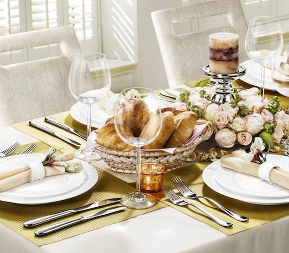 The art of table setting is one of the most underrated aspects of home entertaining. Whether you're hosting an intimate dinner for two or a formal gathering of twelve, the right dinnerware can transform an ordinary meal into a memorable occasion. The foundation of any beautiful table begins with selecting quality dishes that reflect both your personal style and the occasion at hand. Creating an elegant table setting requires attention to detail, from the placement of each piece to the cohesion of your overall design scheme. Premium dinnerware serves as the centerpiece of this composition, anchoring everything from napkin placement to glassware arrangement. When you invest in well-crafted pieces, every meal becomes an opportunity to celebrate the simple pleasure of dining together.