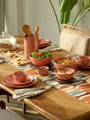 The host's greatest asset when planning a dinner party is not just the food, but the entire environment you create for your guests. Before a single word is exchanged or a bite is taken, your dining room speaks volumes through its visual presentation. The centerpiece of this visual language is your dinnerware, the very dishes from which your guests will eat and the foundation upon which the rest of your table design is built. A well-planned dinner party transforms a simple gathering into an event. It demonstrates respect for your guests' time and attention, showing that you've invested effort into making them feel valued and welcomed. The selection of fine dinnerware is the first step in this transformation, setting a tone of elegance and intentionality from the moment guests are seated.